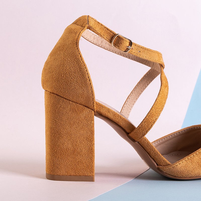 Hnedé lodičky na stĺpiku Baress - Obuv