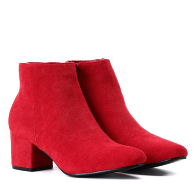 Czerwone botki na niskim słupku Lyanna- Obuwie