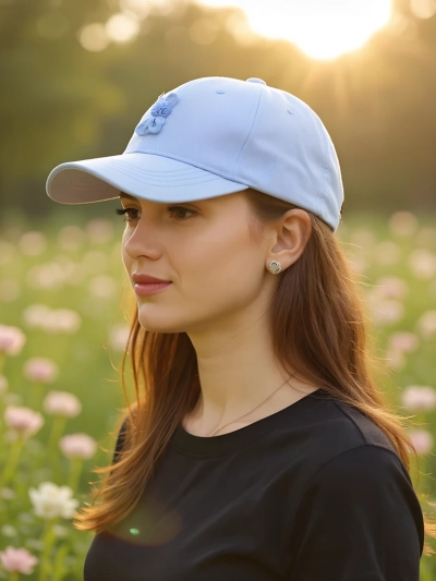 Royalfashion Čiapka s nášivkou Bunny Chic