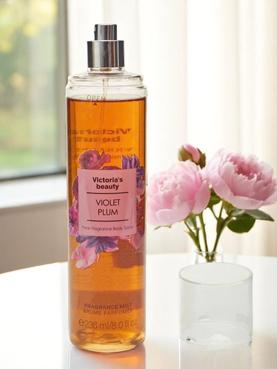 Inšpirovaný dámsky telový sprej Victoria's Beauty Violet Plum