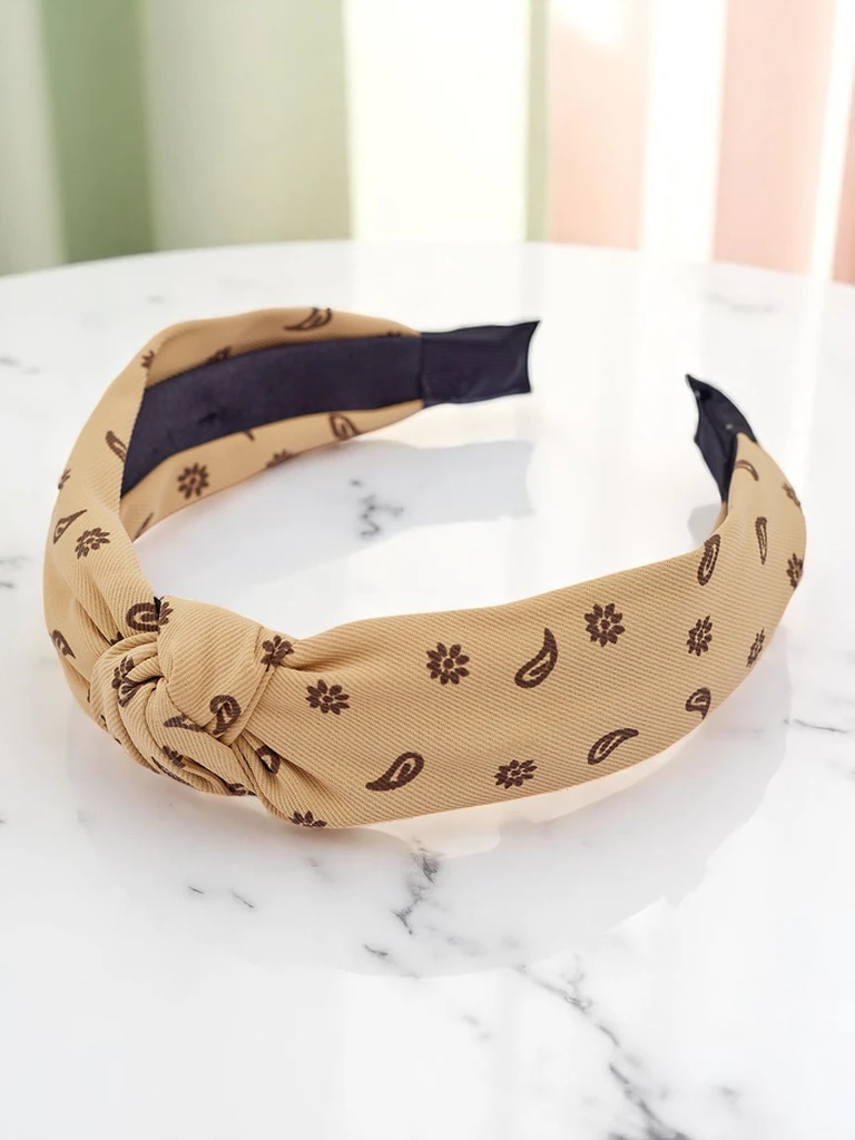 Royalfashion Čelenka s pleteným vzorom Grafity Boom