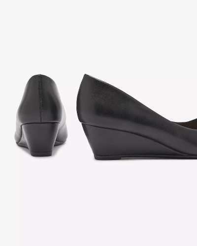 Klasické dámske lodičky z ekokože čiernej farby Jiwita - Obuv