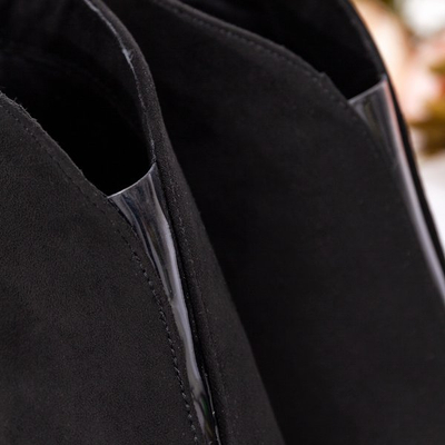 Černé boty s výřezem vpředu na vyšší patě Musa Blush - Boty 1