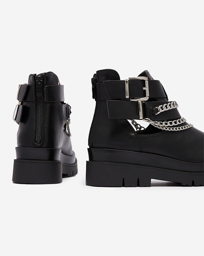 OUTLET Dámske čižmy s výrezmi v čiernej farbe Setica - Obuv