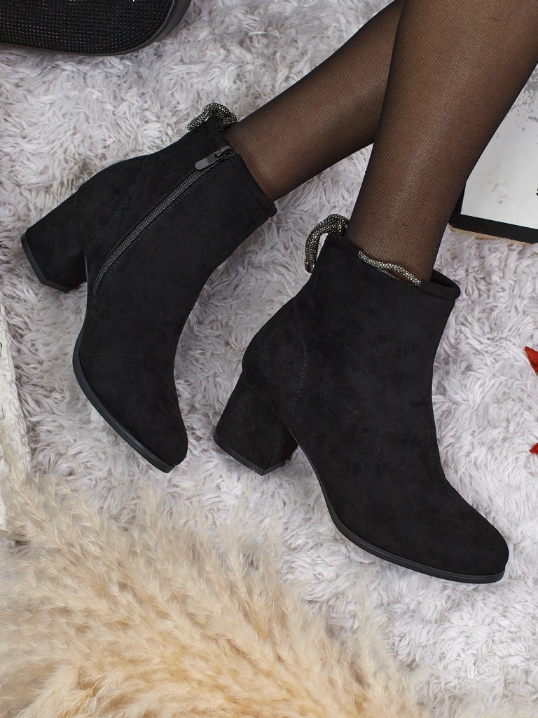 Ženski gležnarji iz eko semiša s peto Ornella