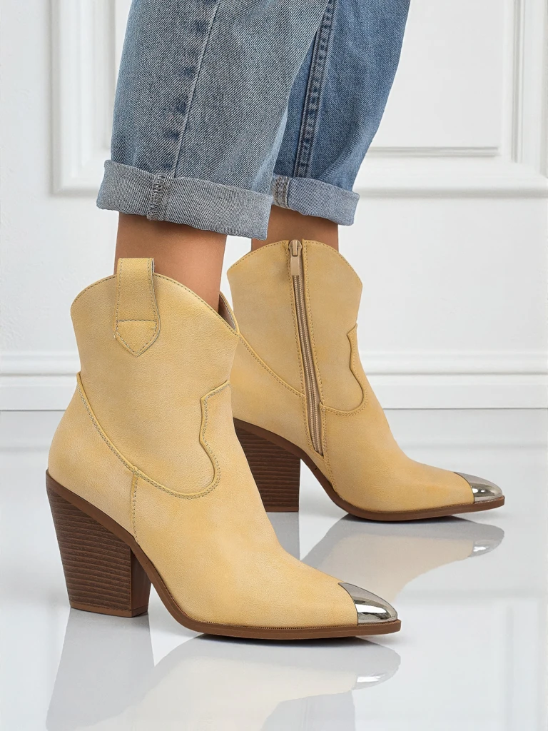 Ženski kavbojski gležnarji s peto in okrasno konico Glacier Fang