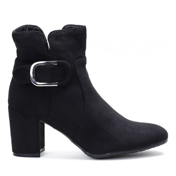 Czarne botki na wyższym słupku z ozdobną klamrą Polly - Obuwie