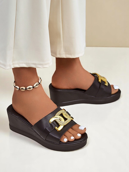 Royalfashion Dámske sandále na kline Nolia