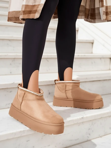 Royalfashion Dámske krátke topánky a'la snow boots Xoalla