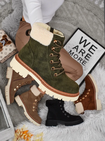 Ženski škornji s krznom Tessara