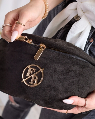 Royalfashion Dámske semišové obličky z ekokože v čiernej farbe