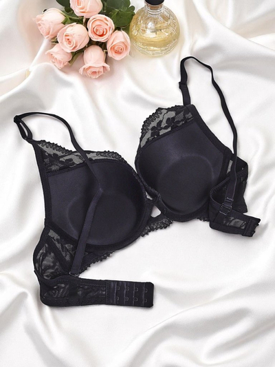 Royalfashion Dámska push-up podprsenka s čipkou Luna Push-Up