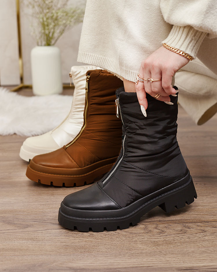 Royalfashion Dámske čižmy na plochom podpätku v čiernej farbe Tainve