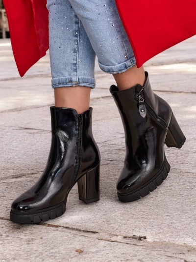 Royalfashion Patent dame ankel støvler på en stolpe Vemorro