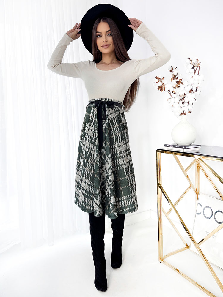 Royalfashion Zeleno-šedá dámska károvaná midi sukňa