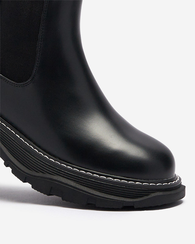 OUTLET Dámske čižmy na hrubšej podrážke v čiernej farbe Galitt- Obuv