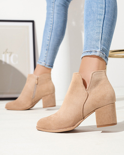 OUTLET Dámske čižmy z eko-semišu v svetlohnedej farbe Frenas - Obuv