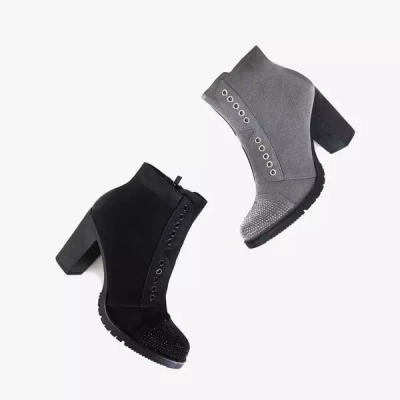 OUTLET Šedé dámske členkové čižmy s ozdobami Valor - Obuv