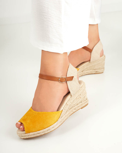 OUTLET Žlté dámske sandále a'la espadrilky na kline Nexi - Topánky