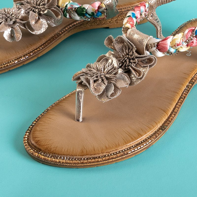 Zlaté lesklé dámske sandále na platforme Grassia - Obuv