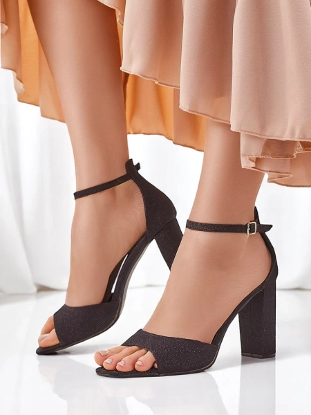 Royalfashion Glitrové dámske sandále Rokates