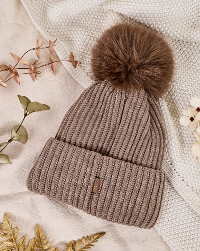 Royalfashion Dámska podšitá čiapka s mašľou