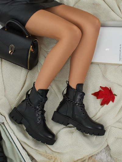 Ženski gležnarji Anviq iz eko usnja na vezalke