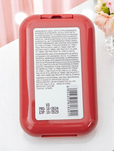 USHAS Lisovaný lícenka v odtieni Pink Crush