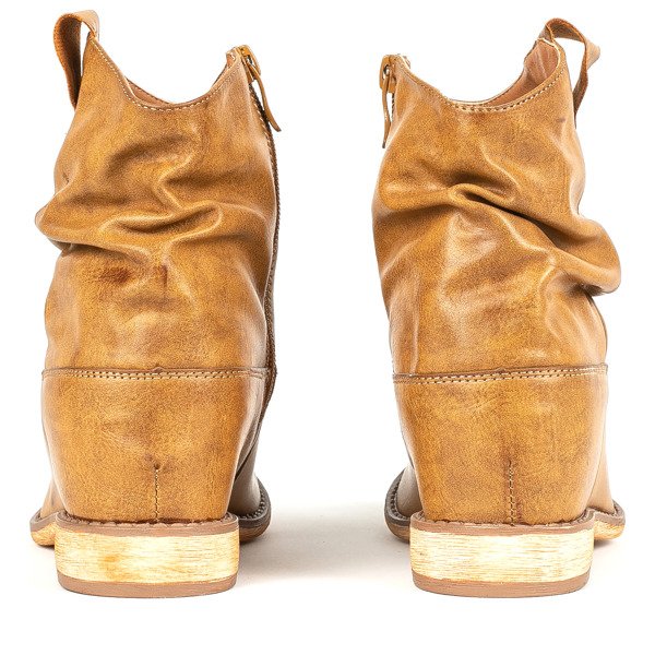 Hnědé kovbojské boty na odvážném klínu - Obuv 1