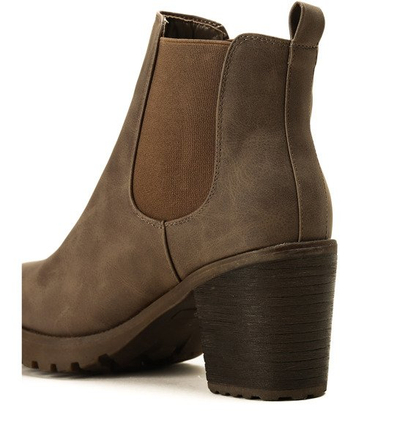 Brązowe botki na słupku Noora - Obuwie