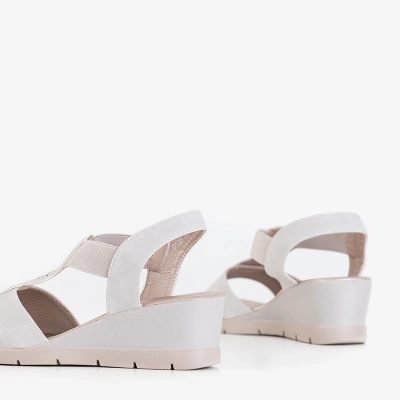 OUTLET Šedé dámske klinové sandále Rodeo - Topánky