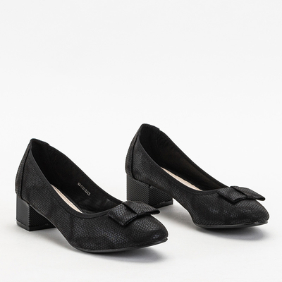 Čierne dámske lodičky s razbou Vetina a mašľou - Topánky