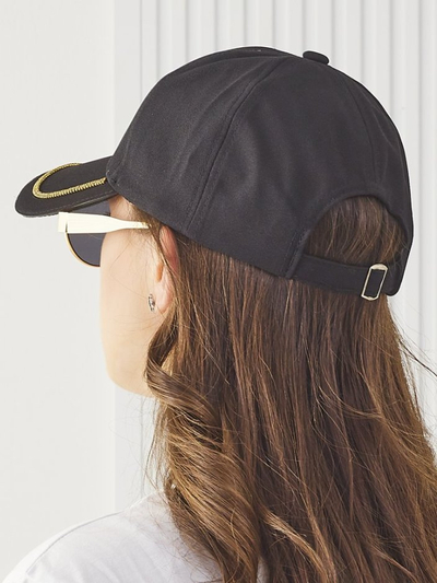 Royalfashion čiapka s kamienkami Glam Dash