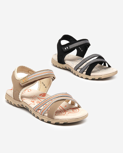 Dámske sandále na rovnej podrážke čiernej farby Weirovi- Obuv