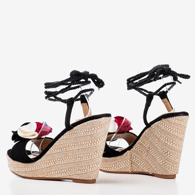 Čierne dámske šnurovacie sandále na klinovom podpätku od Chantelle - Obuv