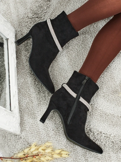 Ženski škornji s peto Sorelia