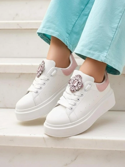 Ženski športni copati Hypatia Bianco iz eko usnja z okraski in roza poudarkom