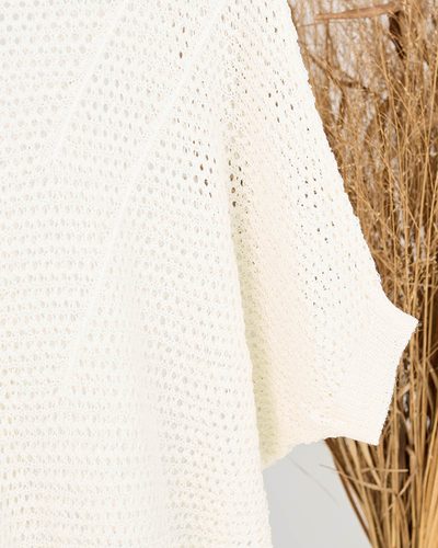 Krémový priesvitný dámsky sveter so zníženými ramenami - Oblečenie