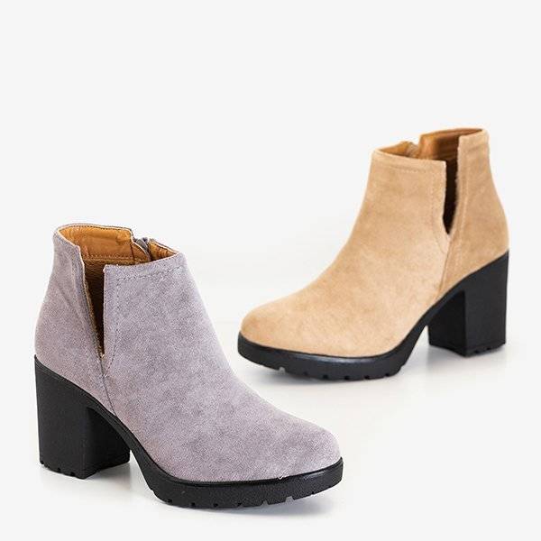 OUTLET Svetlo šedé izolované dámske čižmy na stĺpiku Ryoko - Obuv