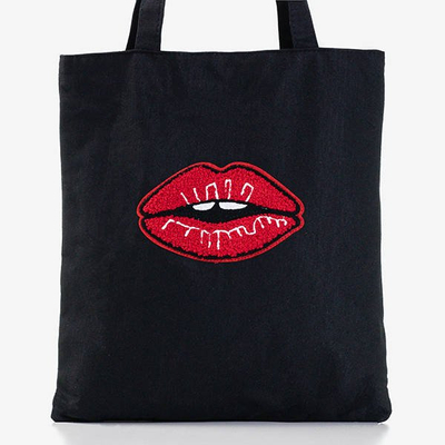 Dámska čierna taška s ozdobným odznakom - Kabelky