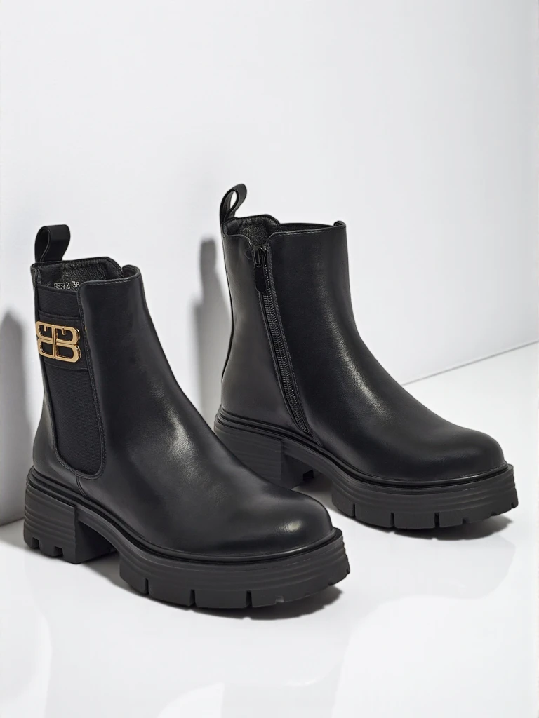 Ženski gležnarji iz eko usnja Fravine