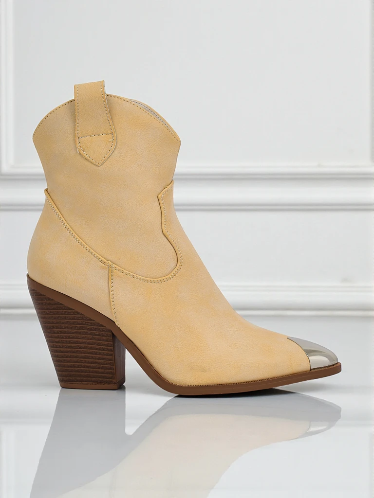 Ženski kavbojski gležnarji s peto in okrasno konico Glacier Fang