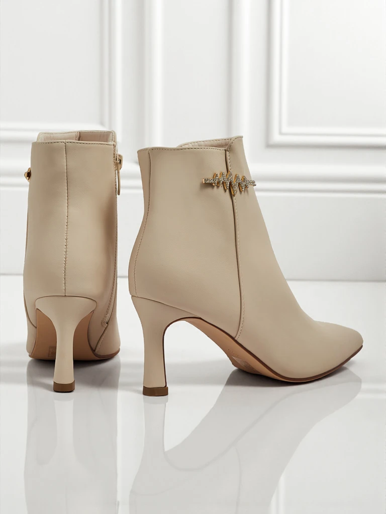 Ženski gležnarji s peto Meloria