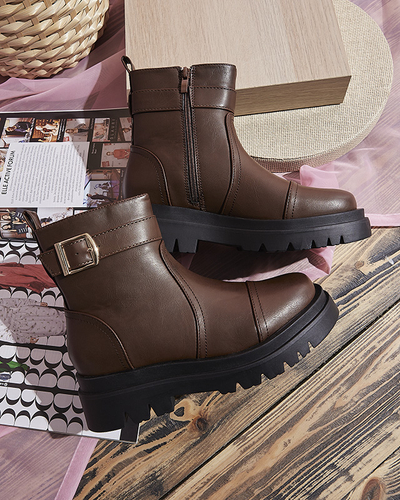 Tmavohnedé dámske čižmy s prackou Utilas - Obuv