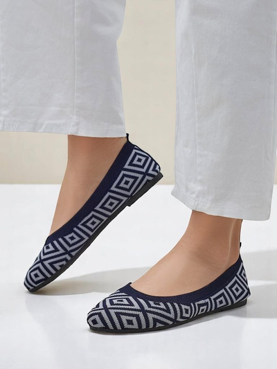 Royalfashion Dámske balerínky z textílie s geometrickou potlačou Metric