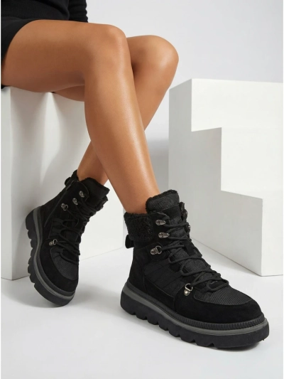 Ženski Gležnjarji Aurora Črni Usnjeni Elegantni za Jesen