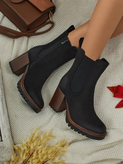 Ženski gležnjarji iz eko semiša s peto Soreya