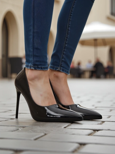 Royalfashion Dámske klasické špicaté stilettos Dofenis