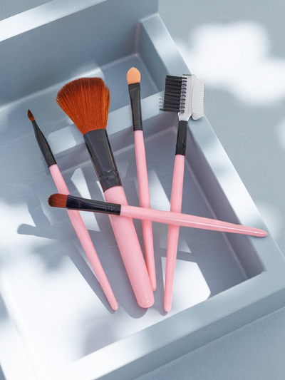 Kompaktná sada štetcov na make-up