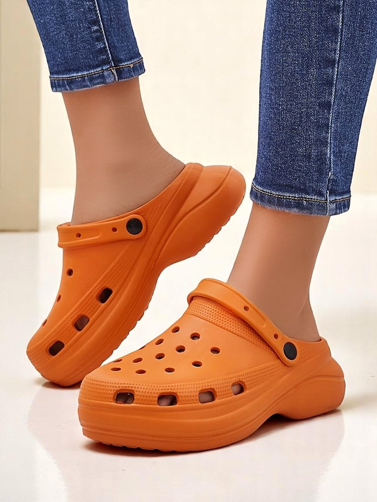 Royalfashion Dámske perforované gumové šlapky Dellosa